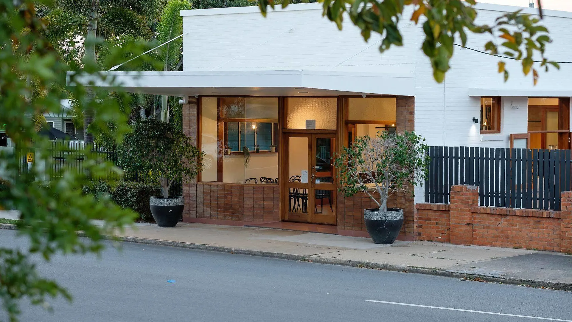 Barney Beach Accommodation Gladstone Holiday park