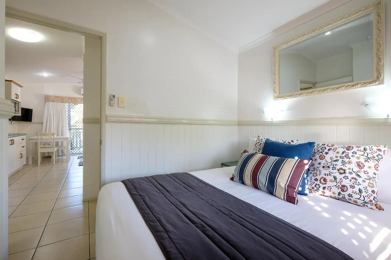 Barney Beach Accommodation Gladstone